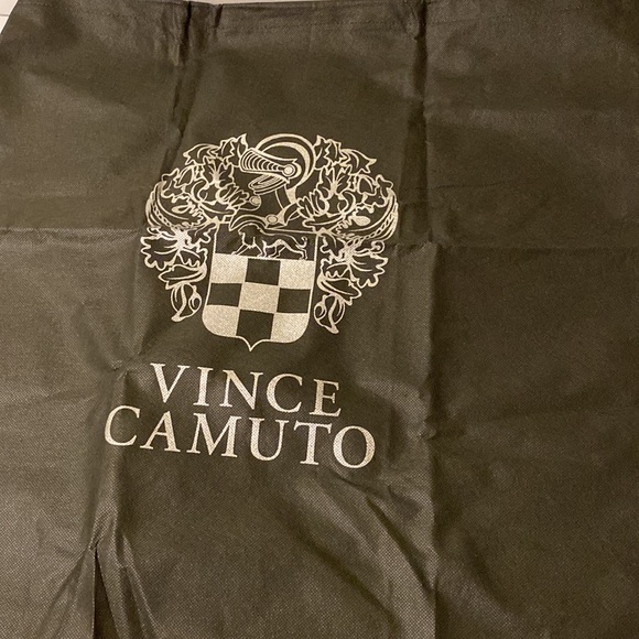 NWT Vince Camuto medium tote Dust Bag included - Picture 8 of 8
